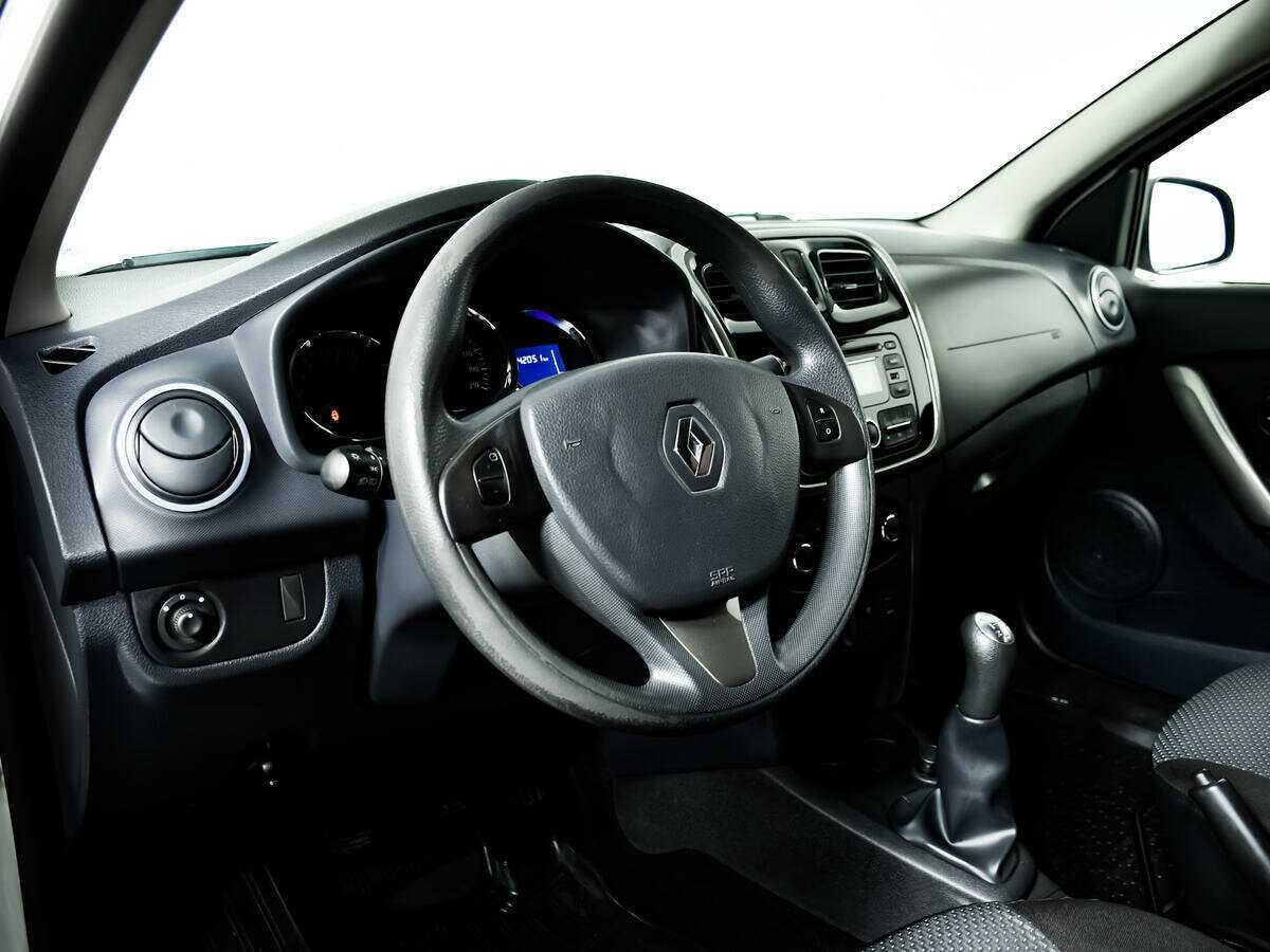 Купить Renault Logan, 2014, 142 048 км, фото №13