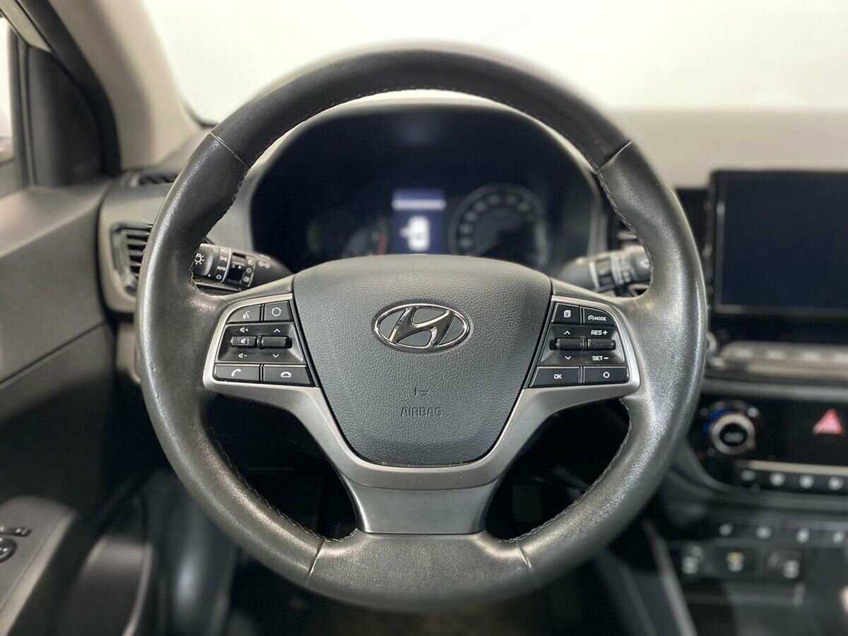 Купить Hyundai Solaris, 2020, 72 329 км, фото №12