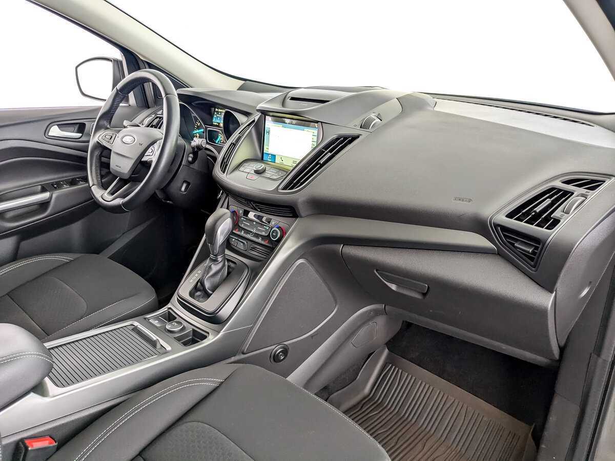 Купить Ford Kuga, 2018, 111 000 км, фото №9