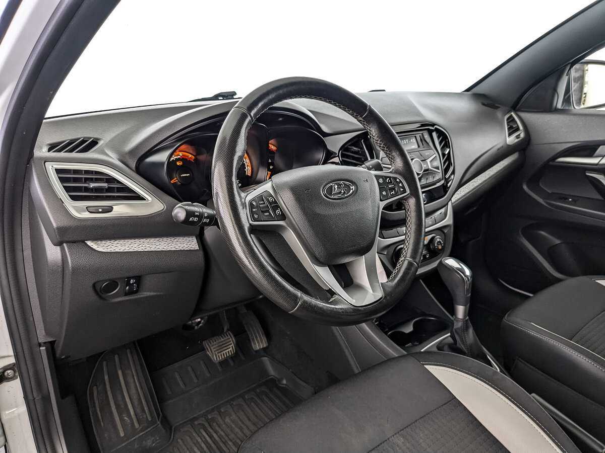 Купить Lada (ВАЗ) Vesta SW Cross, 2021, 68 000 км, фото №14