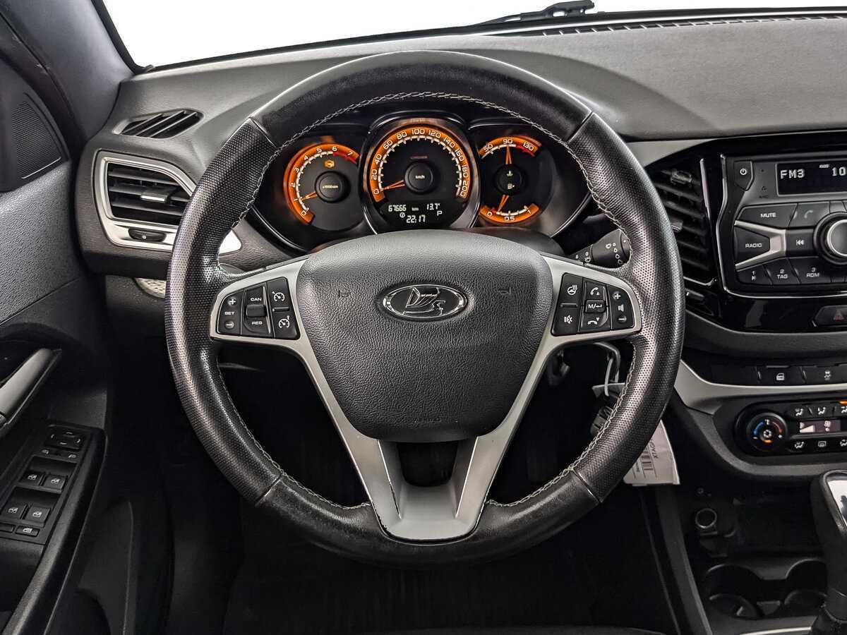 Купить Lada (ВАЗ) Vesta SW Cross, 2021, 68 000 км, фото №17