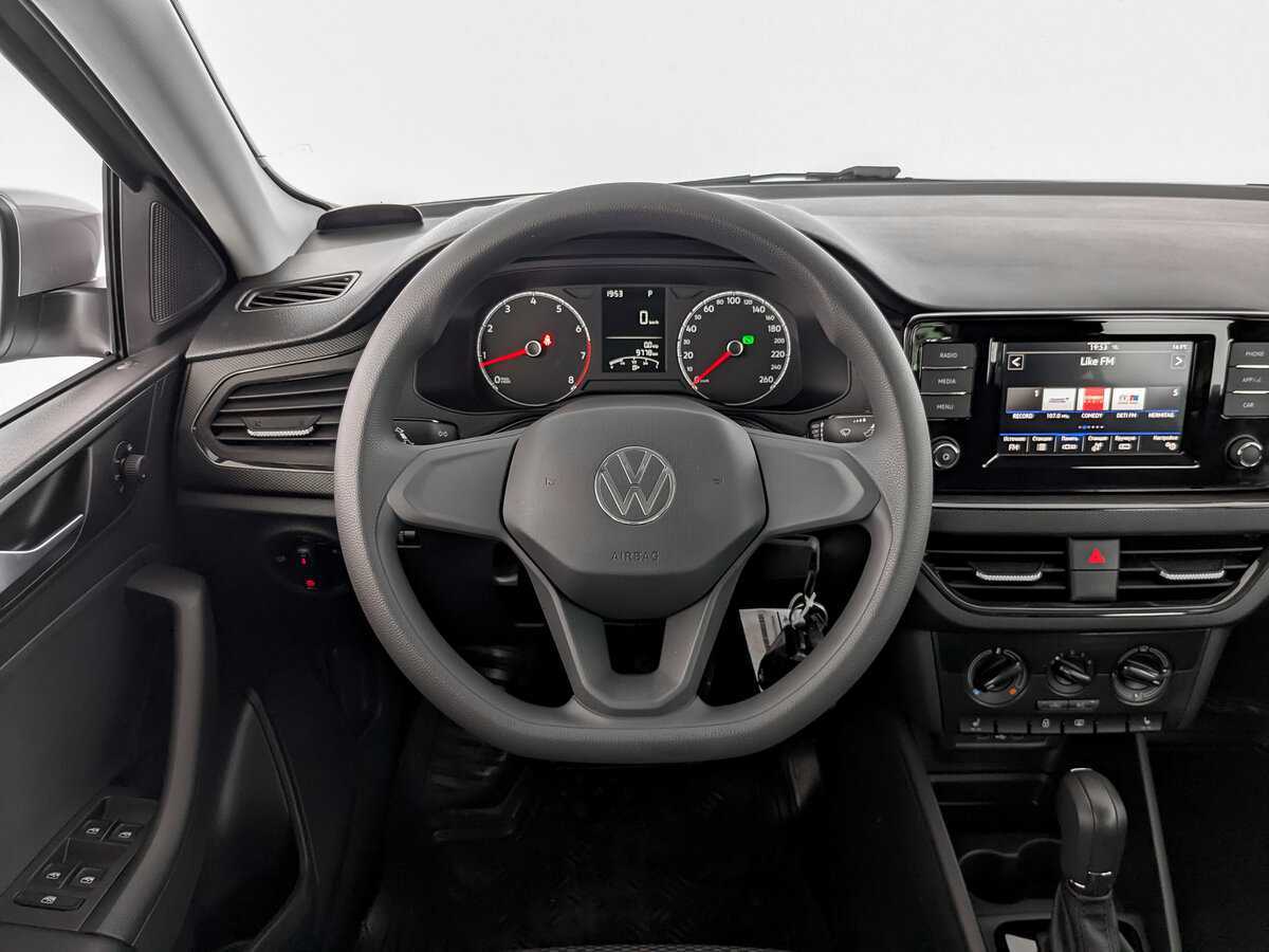 Купить Volkswagen Polo, 2021, 9 776 км, фото №17