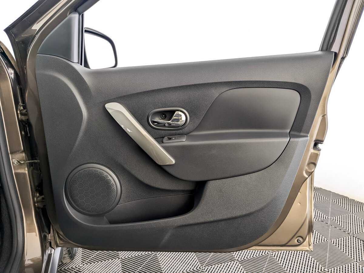 Купить Renault Sandero Stepway, 2021, 61 715 км, фото №20