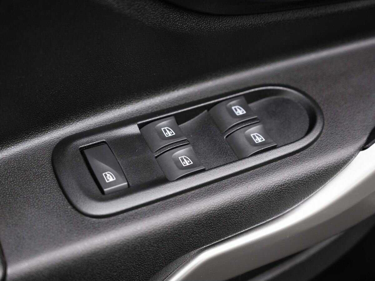 Купить Lada (ВАЗ) XRAY Cross, 2019, 40 000 км, фото №17