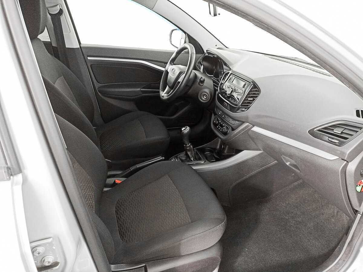 Купить Lada (ВАЗ) Vesta, 2015, 104 566 км, фото №11