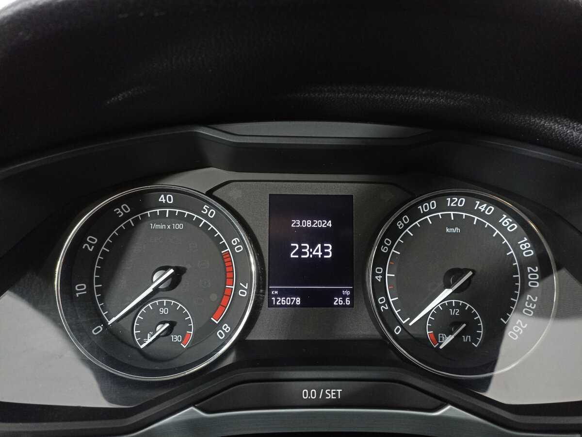 Купить Skoda Superb, 2018, 126 053 км, фото №11