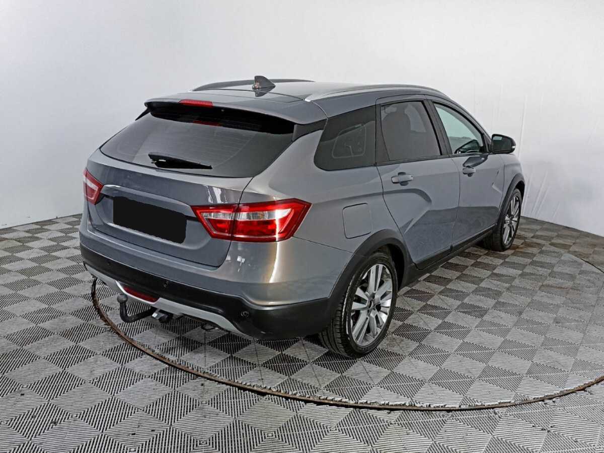 Купить Lada (ВАЗ) Vesta SW Cross, 2017, 320 079 км, фото №5