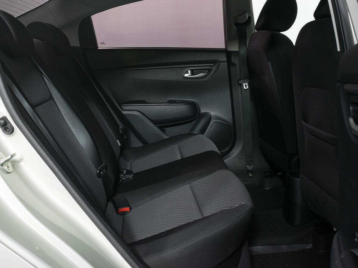 Купить Kia Rio, 2017, 92 302 км, фото №12