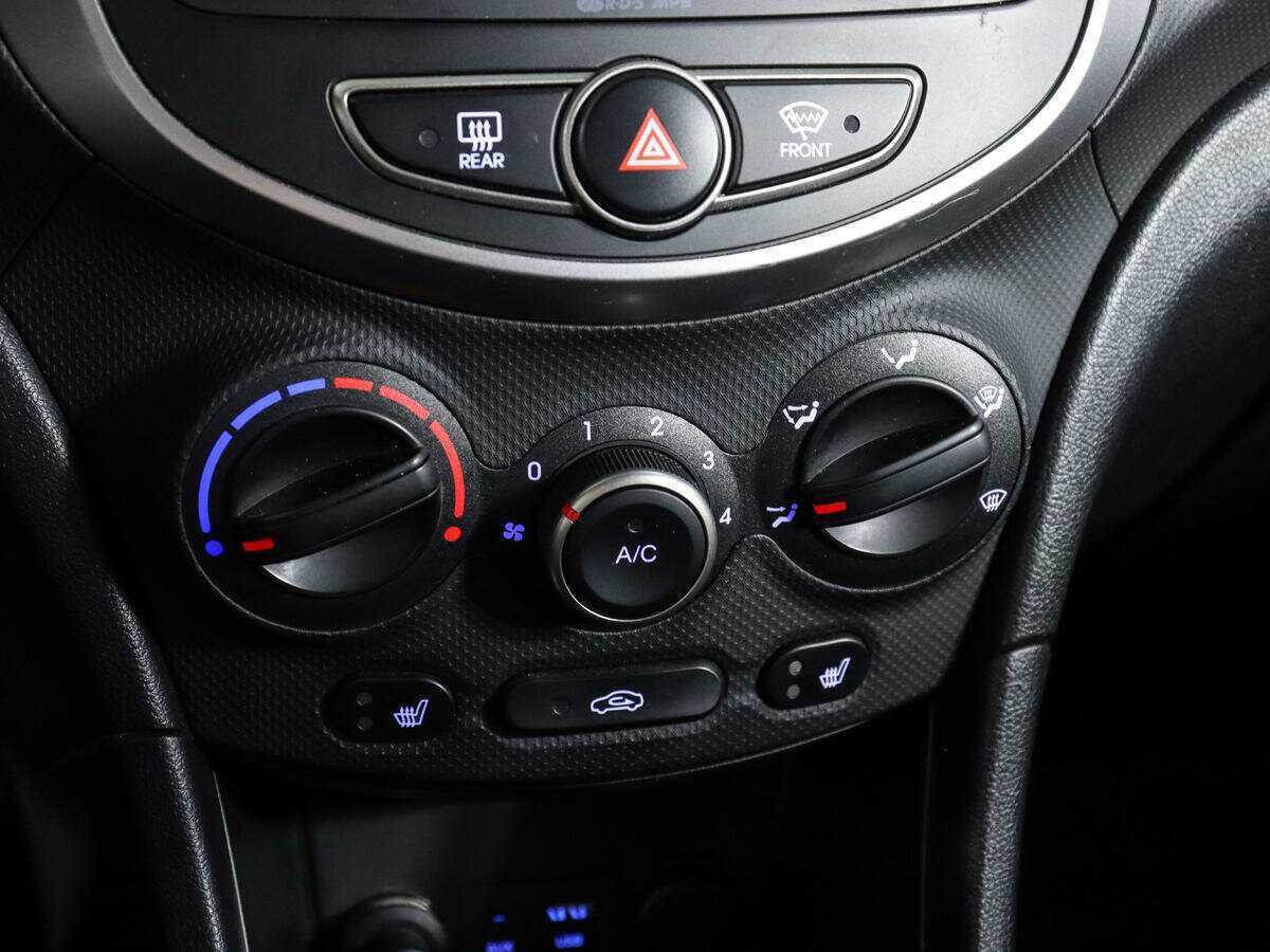 Купить Hyundai Solaris, 2016, 89 274 км, фото №17