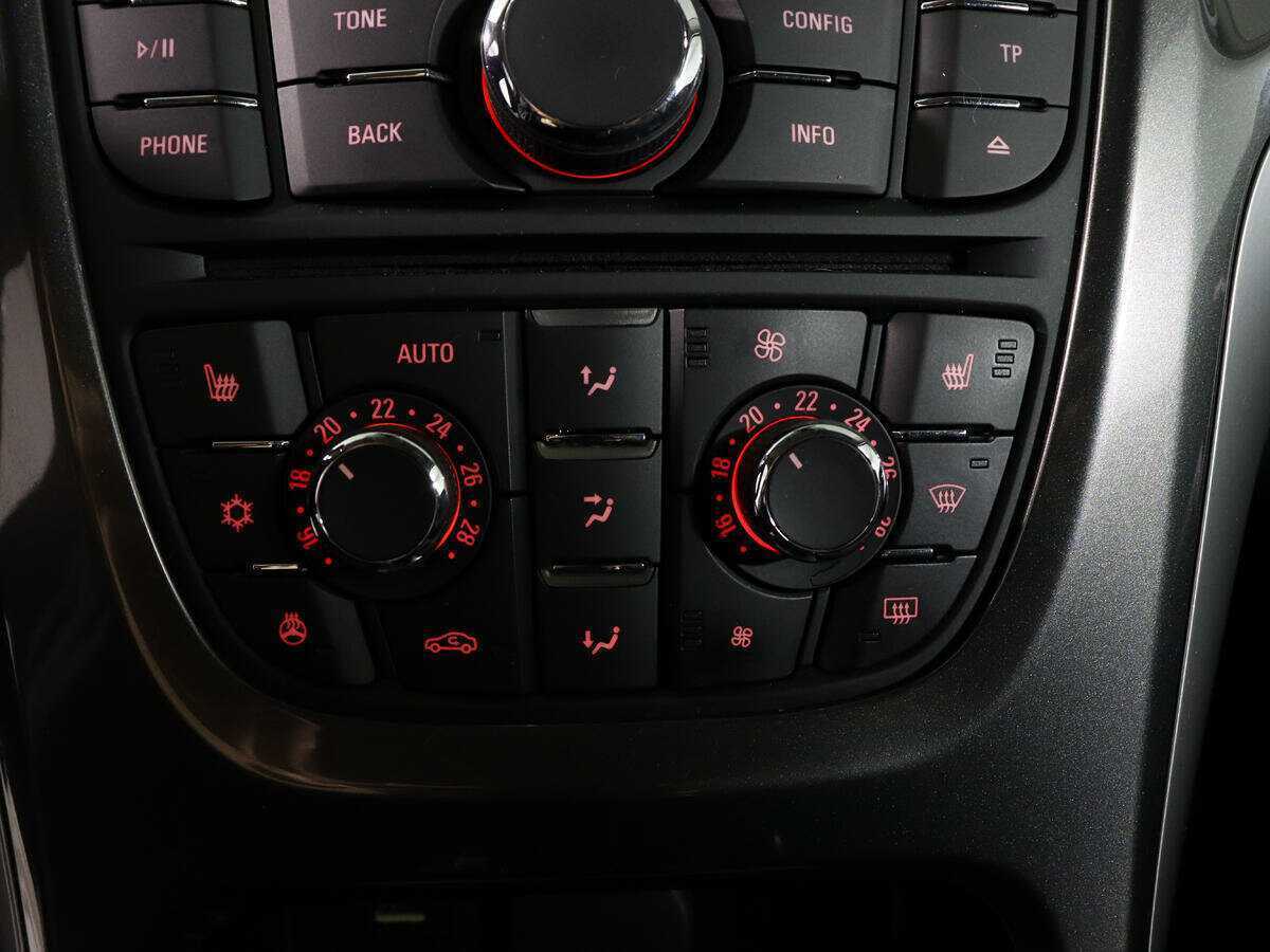 Купить Opel Astra, 2014, 109 000 км, фото №17