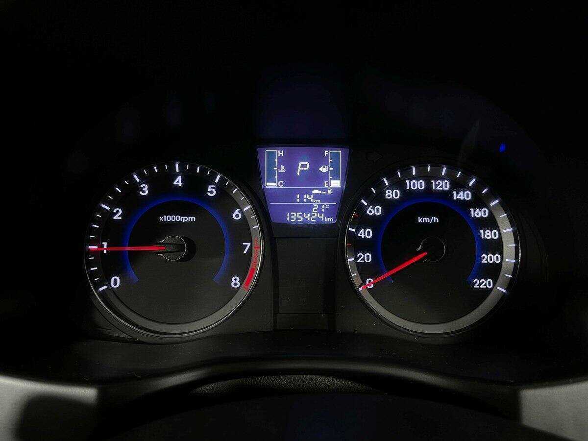 Купить Hyundai Solaris, 2015, 135 450 км, фото №11