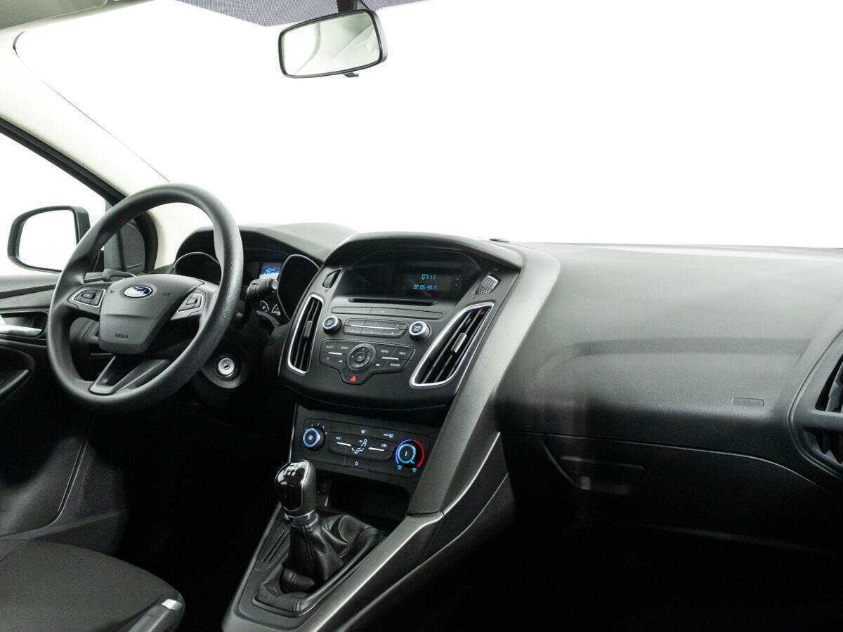 Купить Ford Focus, 2017, 13 340 км, фото №9