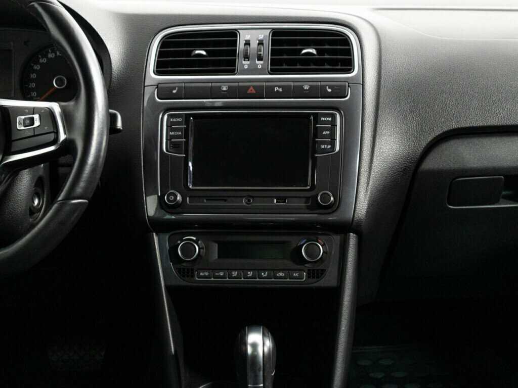 Купить Volkswagen Polo, 2018, 35 920 км, фото №14
