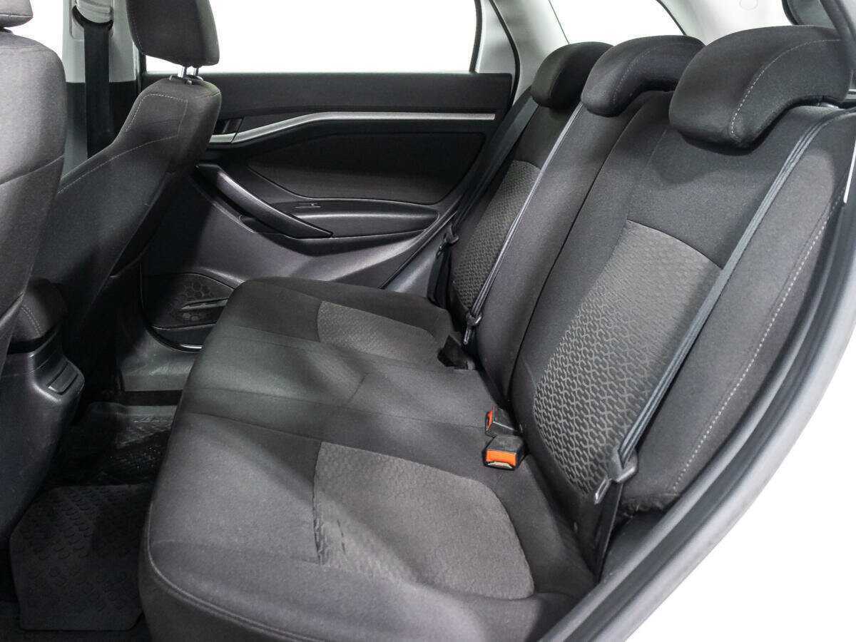 Купить Lada (ВАЗ) Vesta SW, 2017, 136 605 км, фото №10