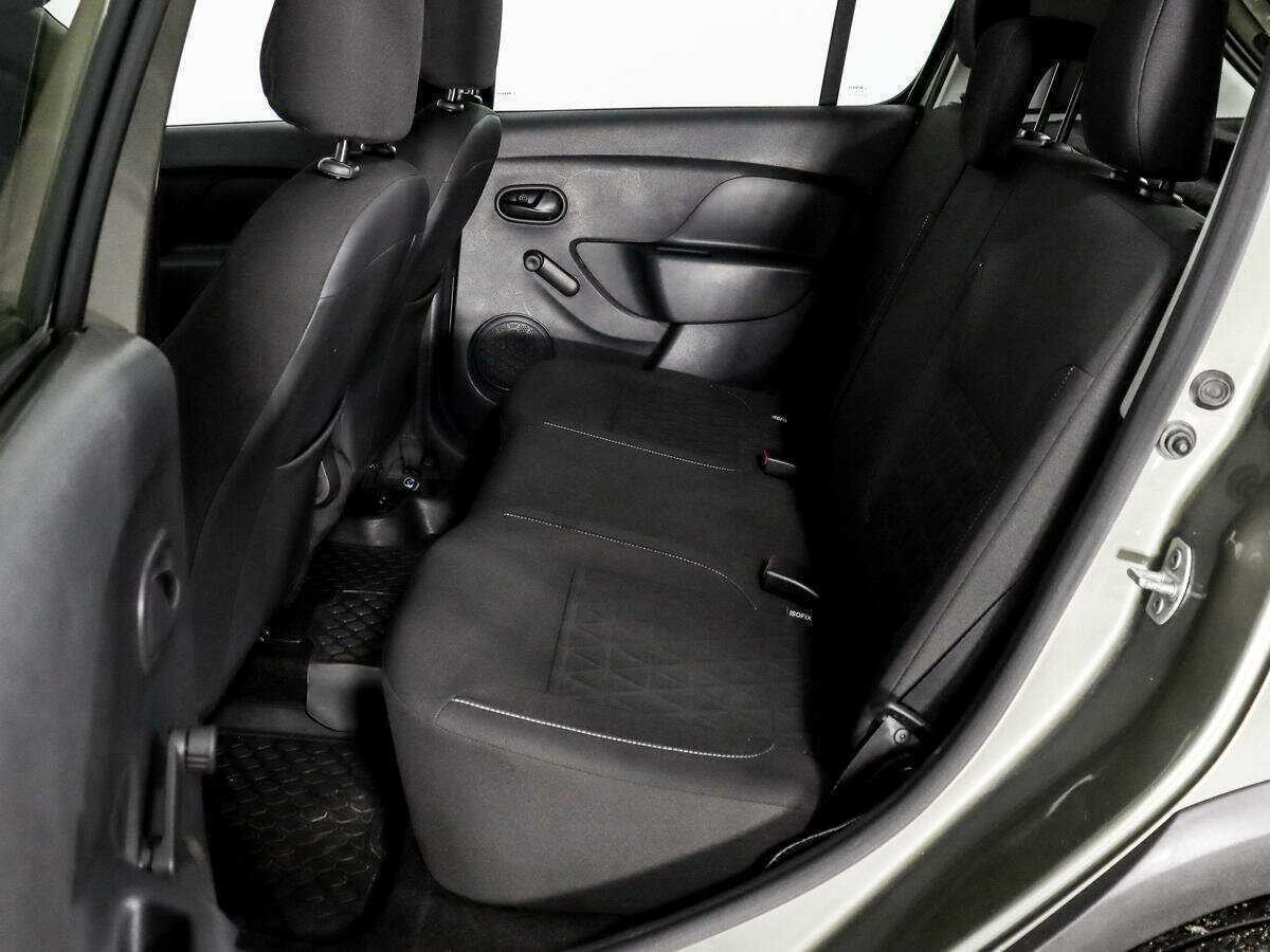 Купить Renault Sandero Stepway, 2017, 87 050 км, фото №9