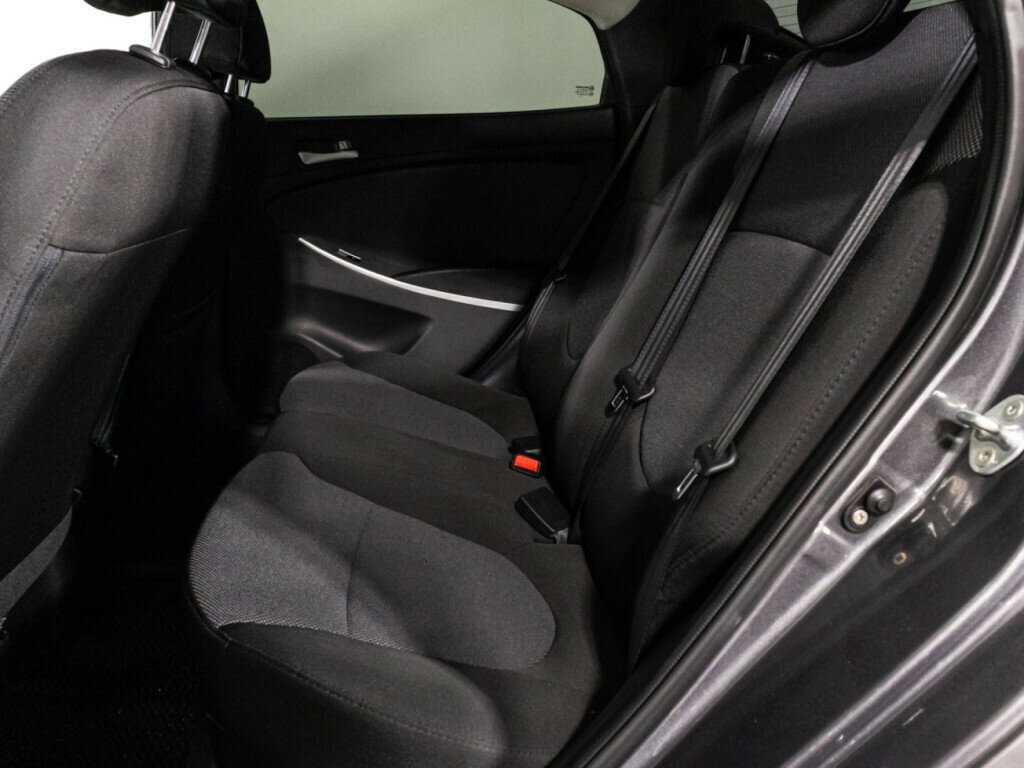 Купить Hyundai Solaris, 2013, 188 971 км, фото №10