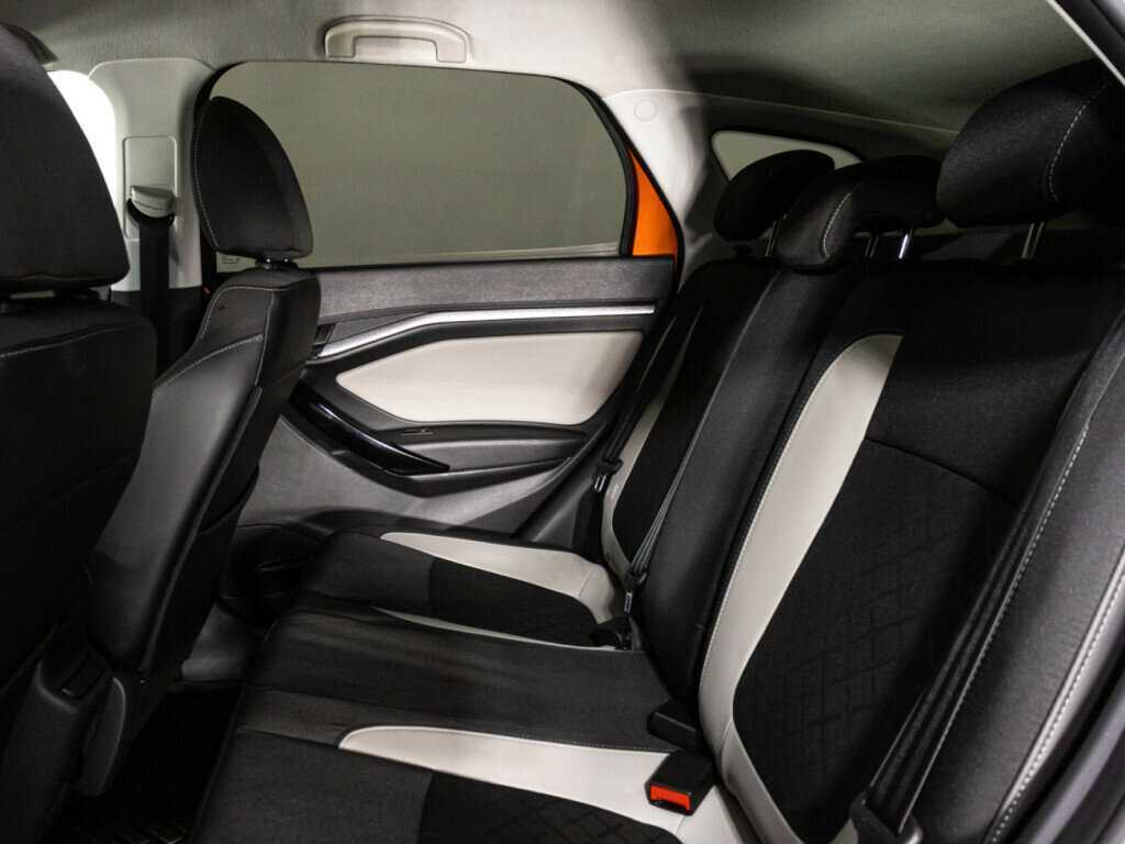 Купить Lada (ВАЗ) Vesta SW Cross, 2018, 70 770 км, фото №10