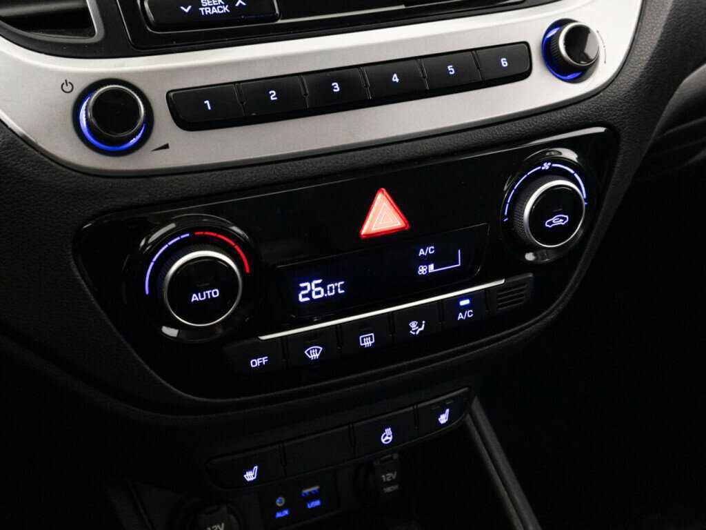 Купить Hyundai Solaris, 2018, 89 299 км, фото №15