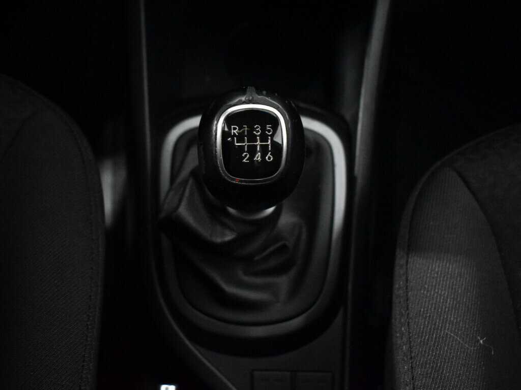 Купить Kia Rio, 2016, 113 900 км, фото №12