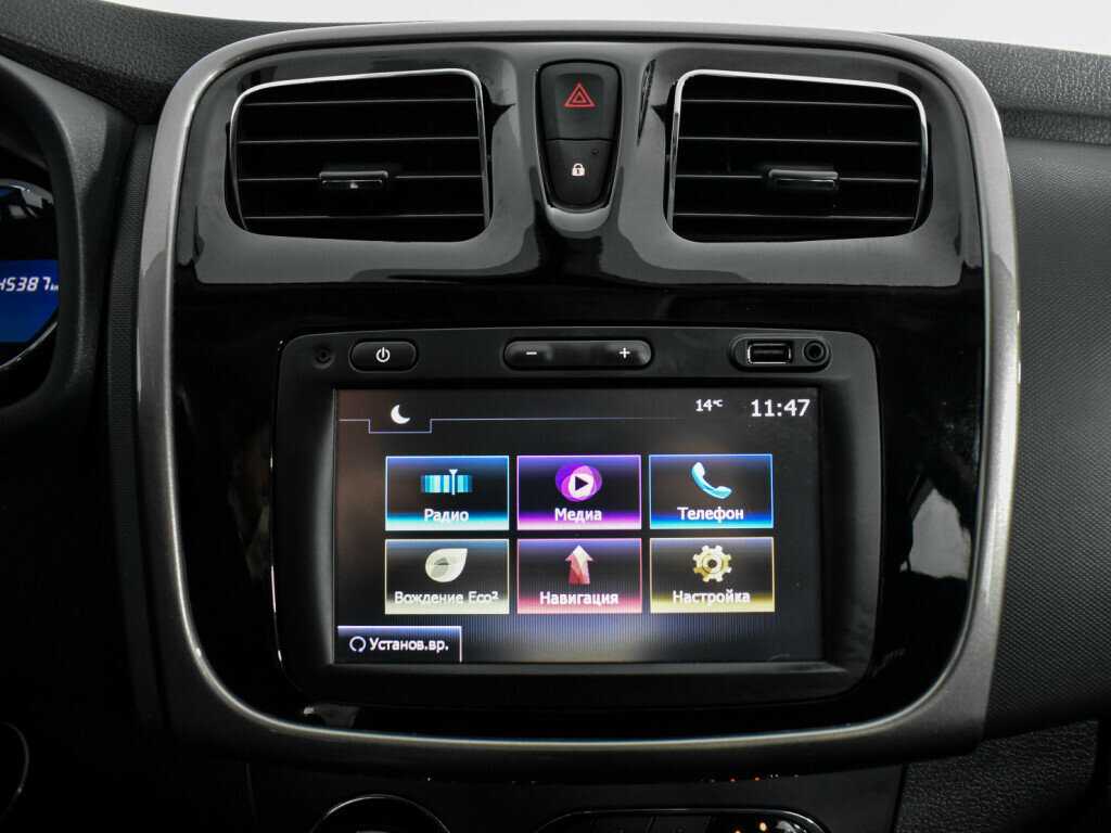 Купить Renault Sandero, 2017, 45 386 км, фото №13