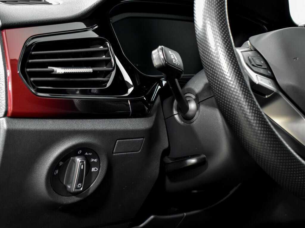 Купить Volkswagen Polo, 2021, 52 000 км, фото №9