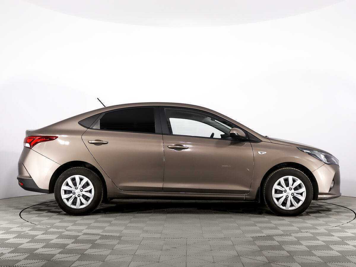 Купить Hyundai Solaris, 2022, 58 759 км, фото №4