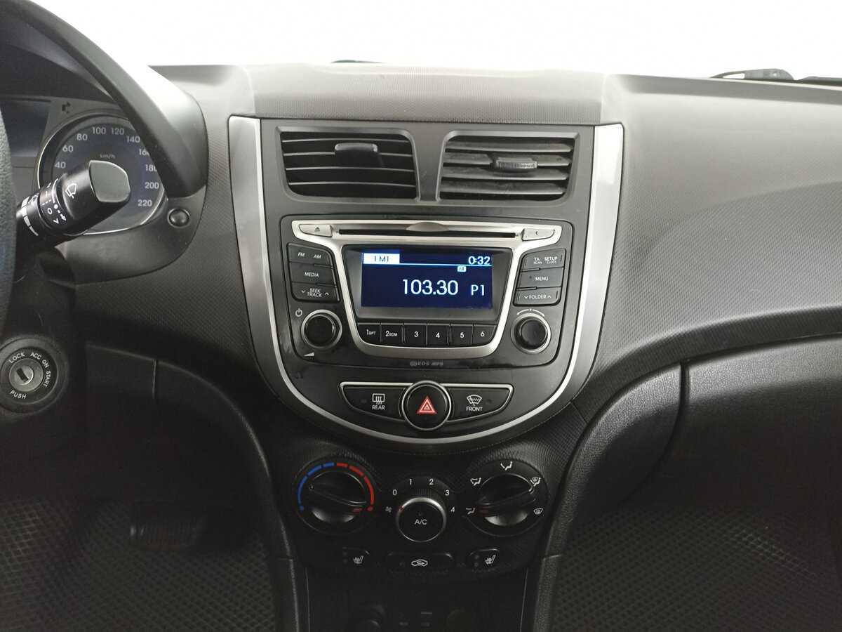 Купить Hyundai Solaris, 2016, 160 075 км, фото №15