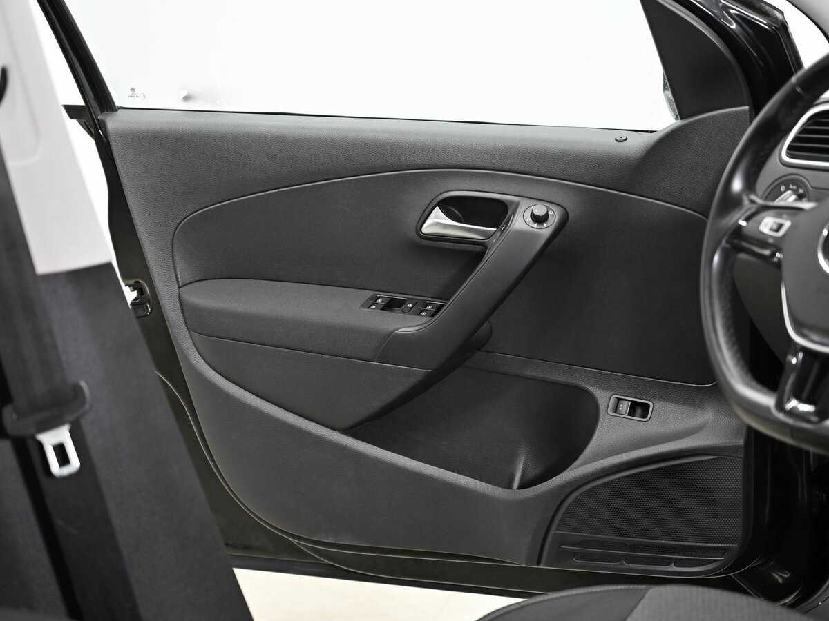 Купить Volkswagen Polo, 2017, 124 000 км, фото №6