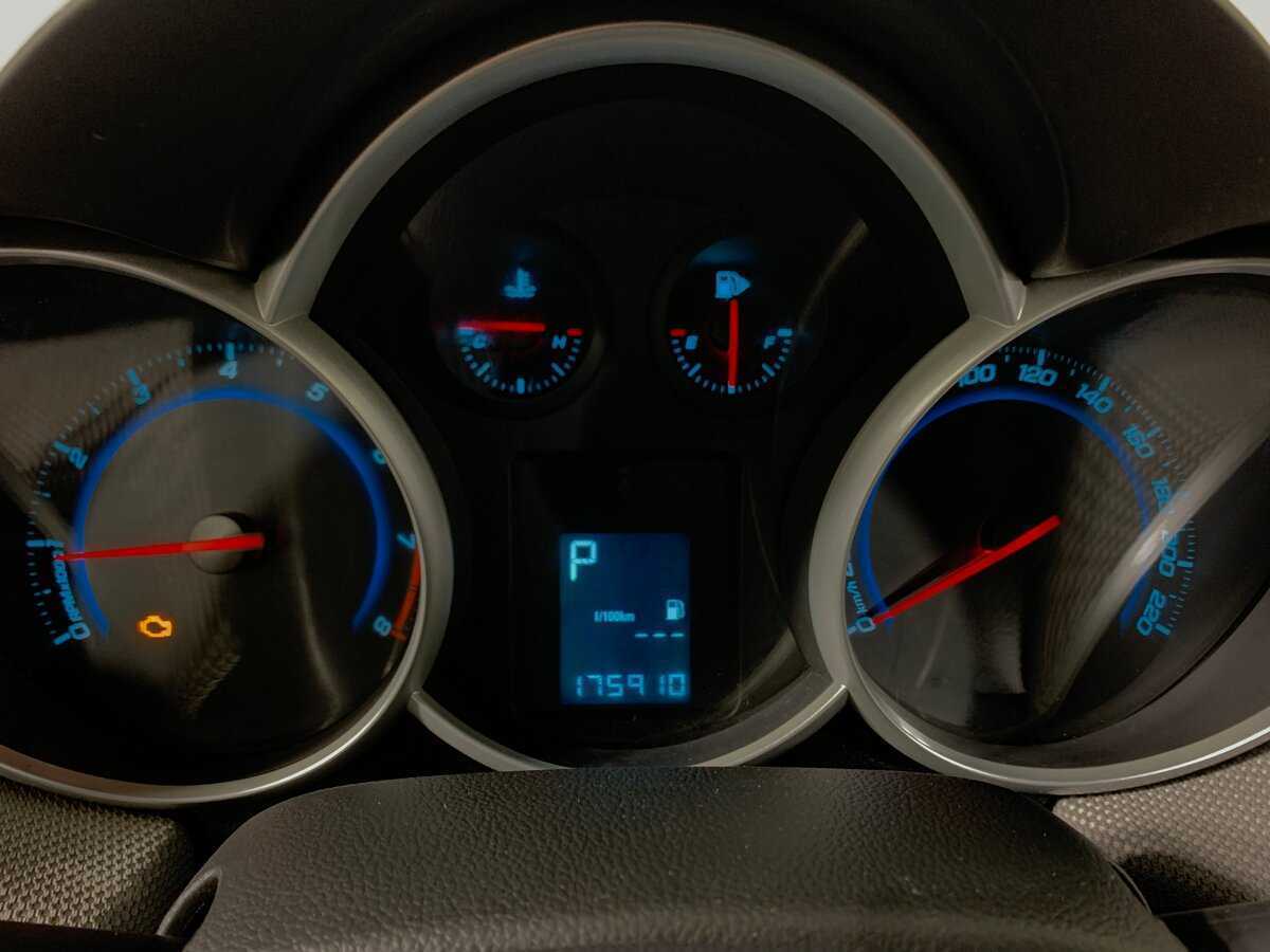 Купить Chevrolet Cruze, 2013, 175 909 км, фото №15