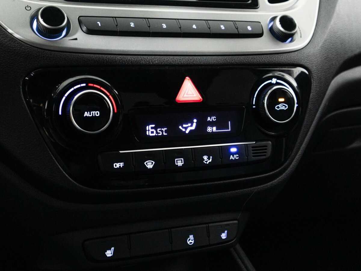 Купить Hyundai Solaris, 2019, 132 079 км, фото №16