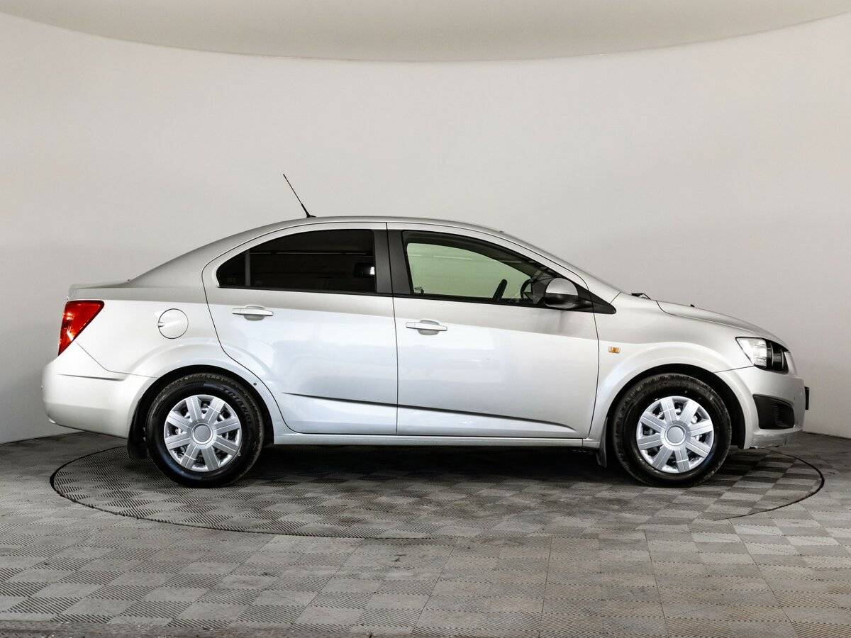 Купить Chevrolet Aveo, 2015, 97 810 км, фото №4
