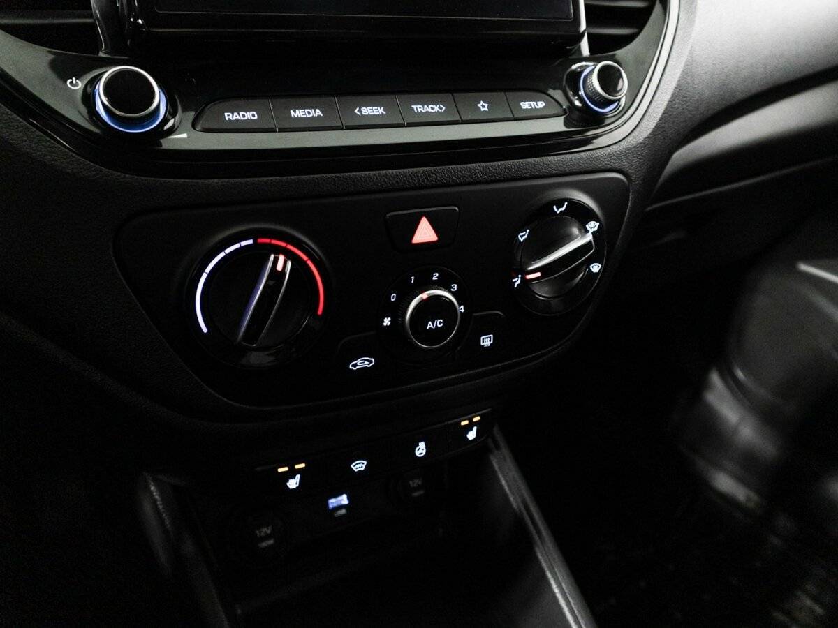 Купить Hyundai Solaris, 2021, 121 988 км, фото №16