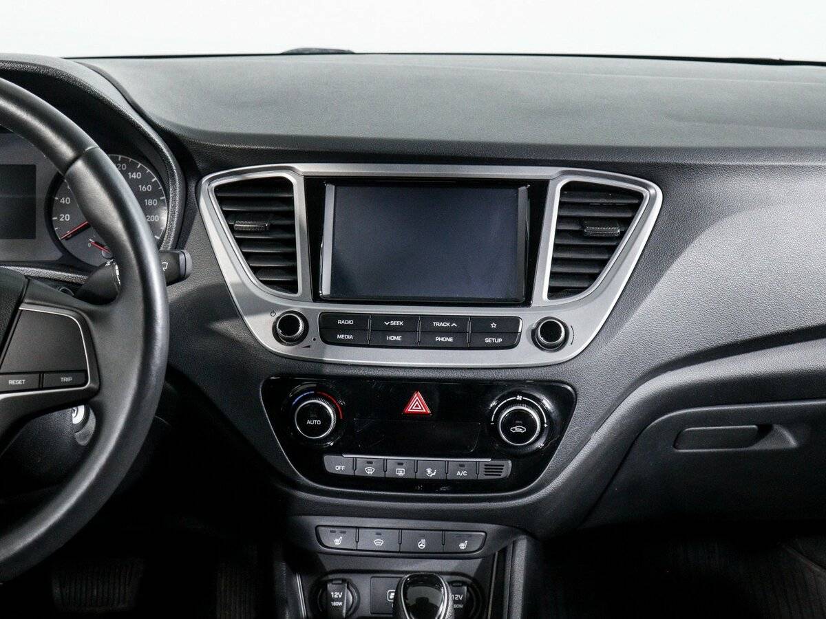 Купить Hyundai Solaris, 2019, 13 585 км, фото №13