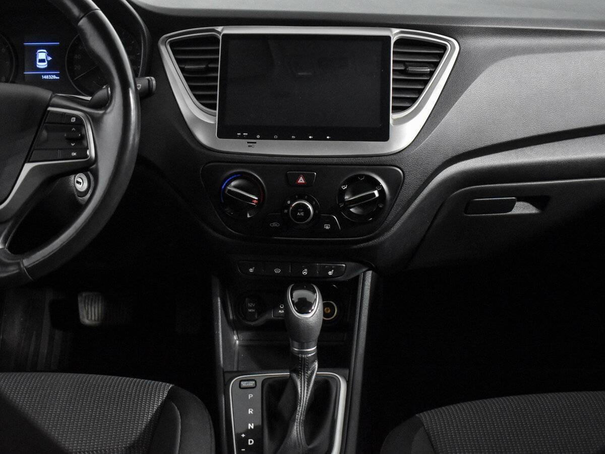 Купить Hyundai Solaris, 2017, 148 326 км, фото №14