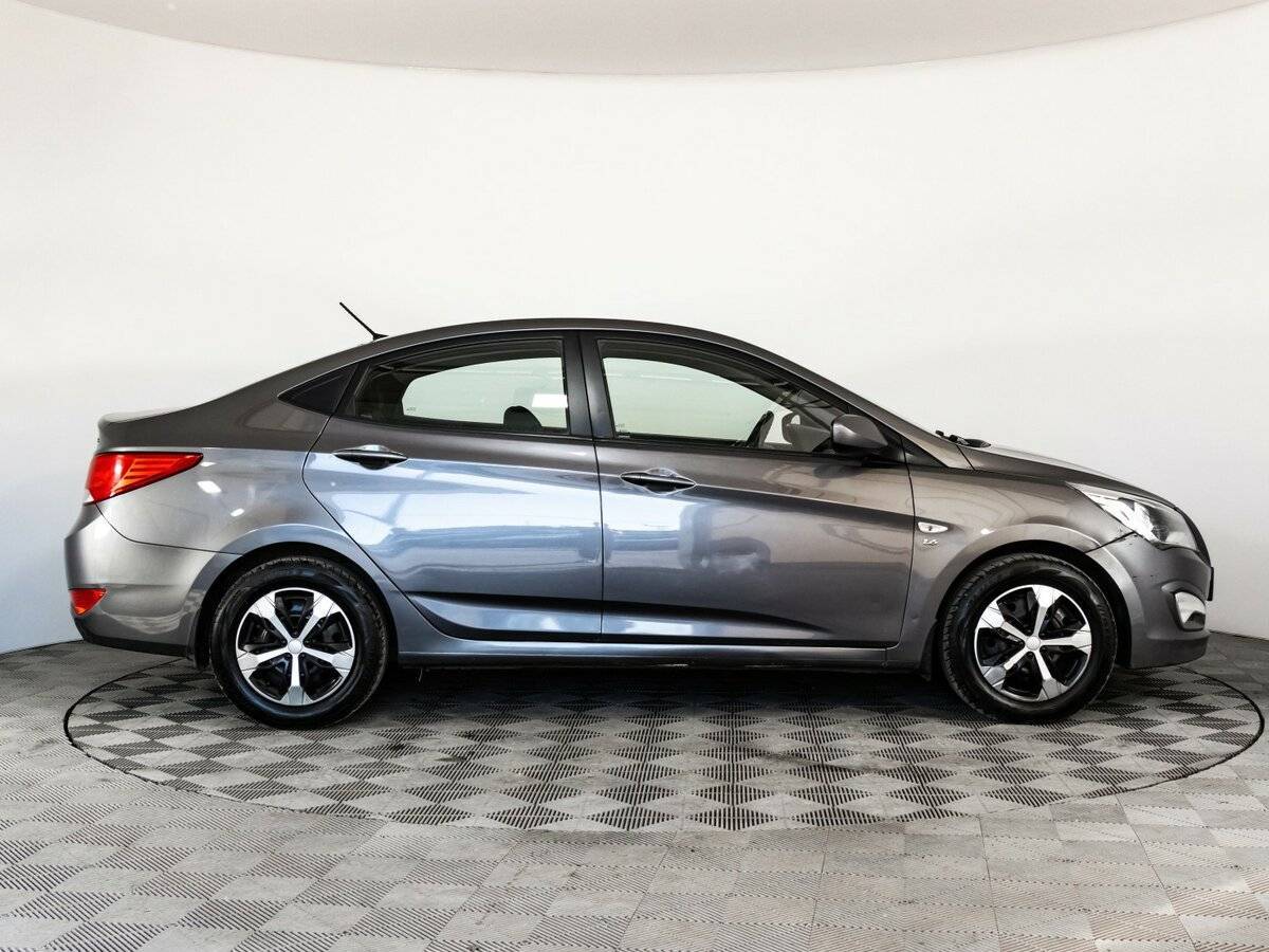 Купить Hyundai Solaris, 2015, 130 000 км, фото №4