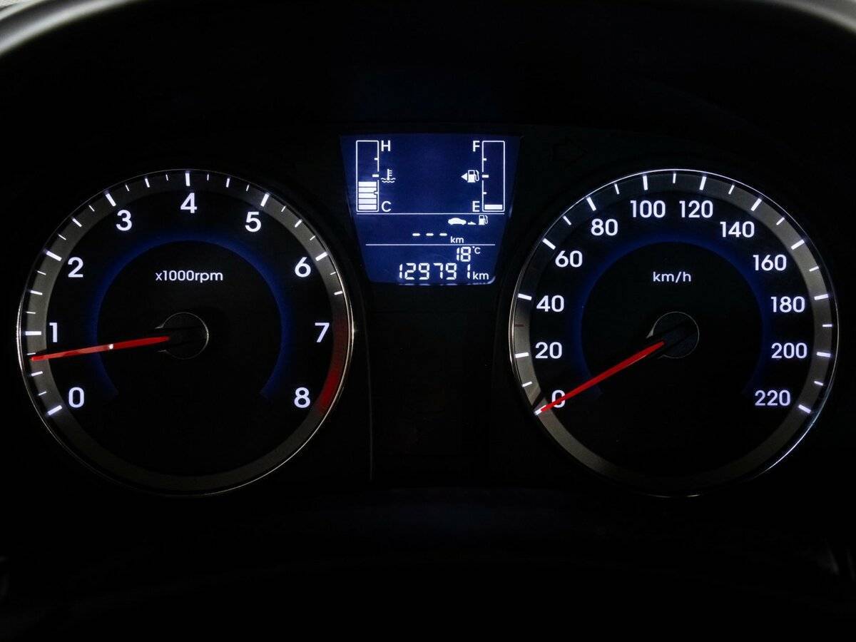 Купить Hyundai Solaris, 2015, 130 000 км, фото №18