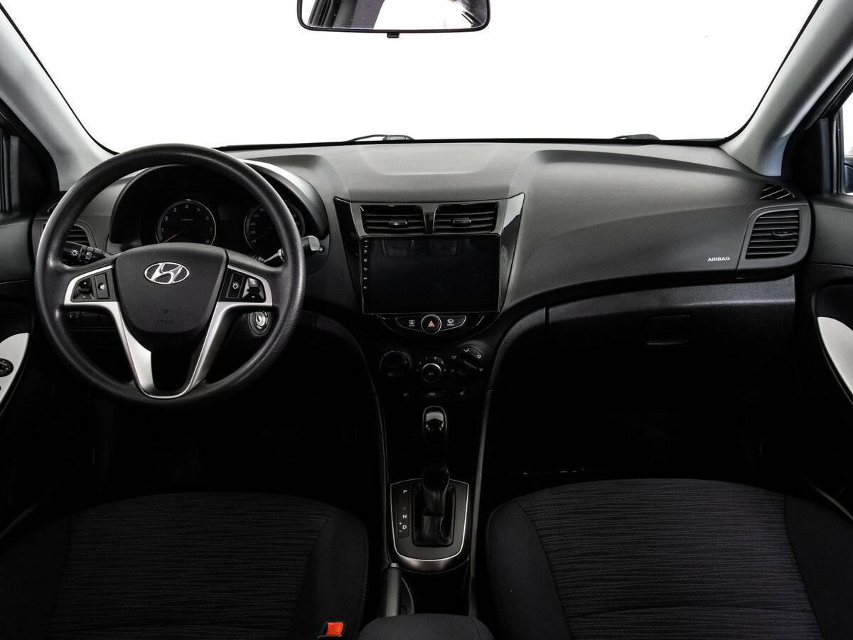 Купить Hyundai Solaris, 2016, 115 245 км, фото №10