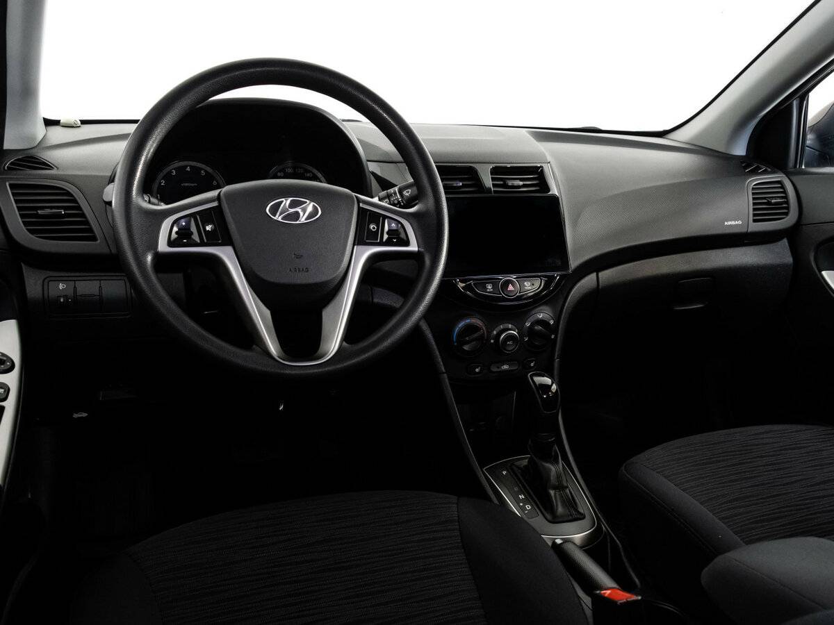 Купить Hyundai Solaris, 2016, 115 245 км, фото №11
