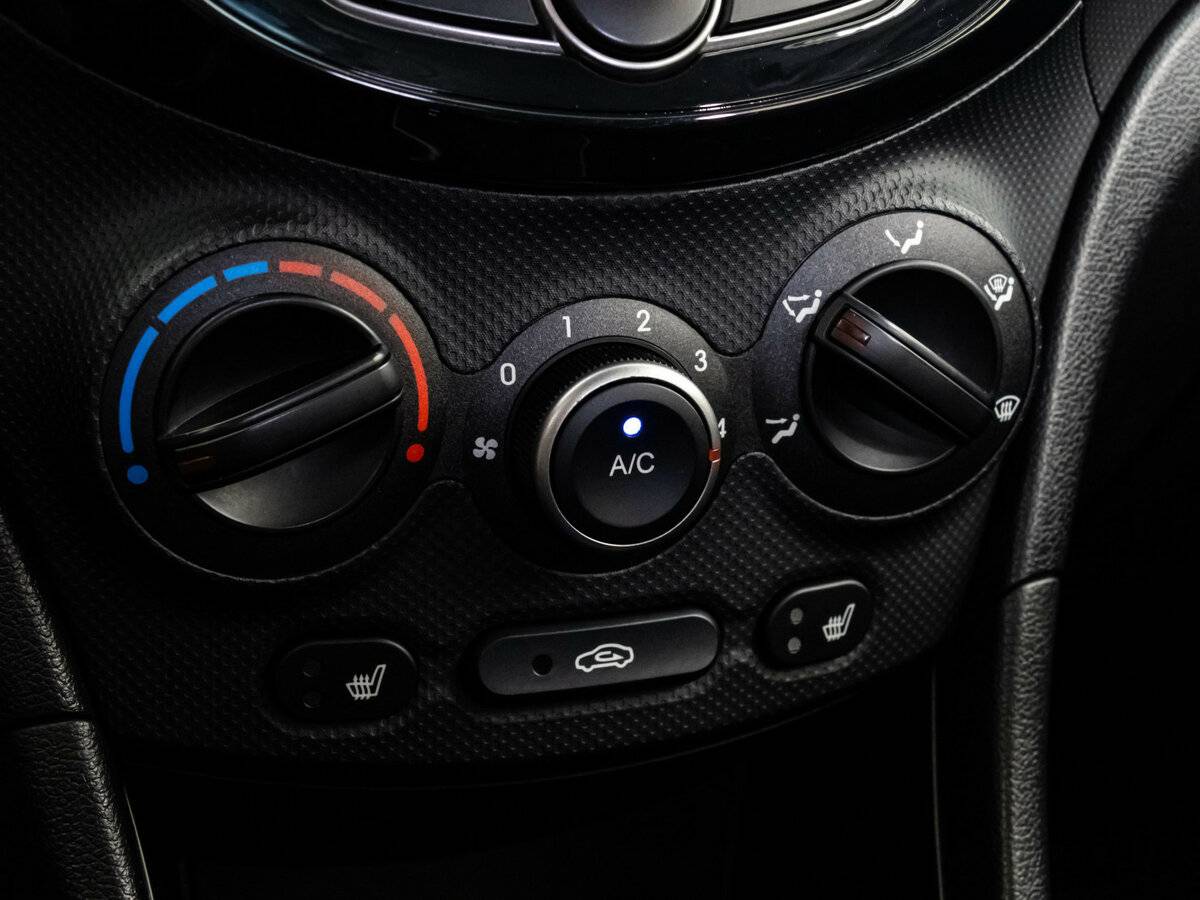 Купить Hyundai Solaris, 2016, 115 245 км, фото №15