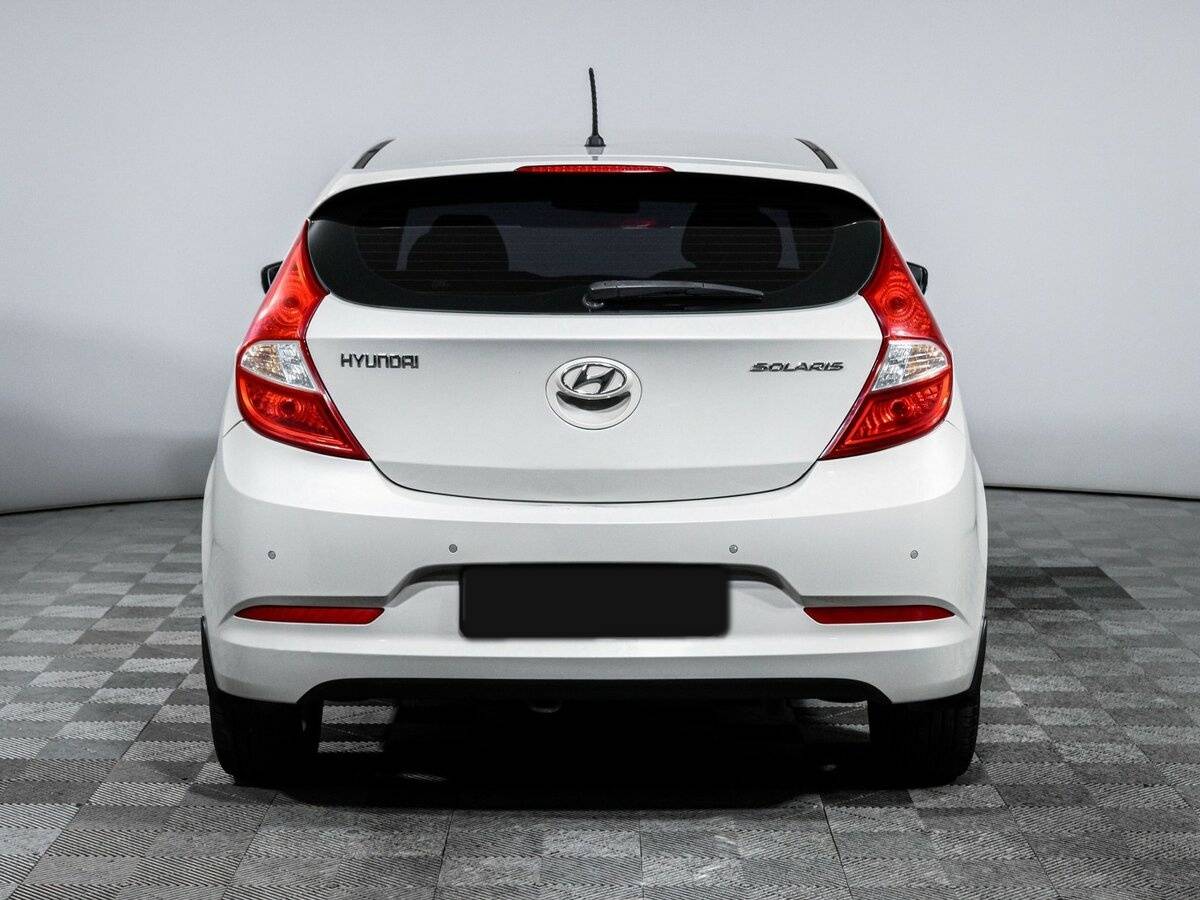 Купить Hyundai Solaris, 2015, 73 940 км, фото №6
