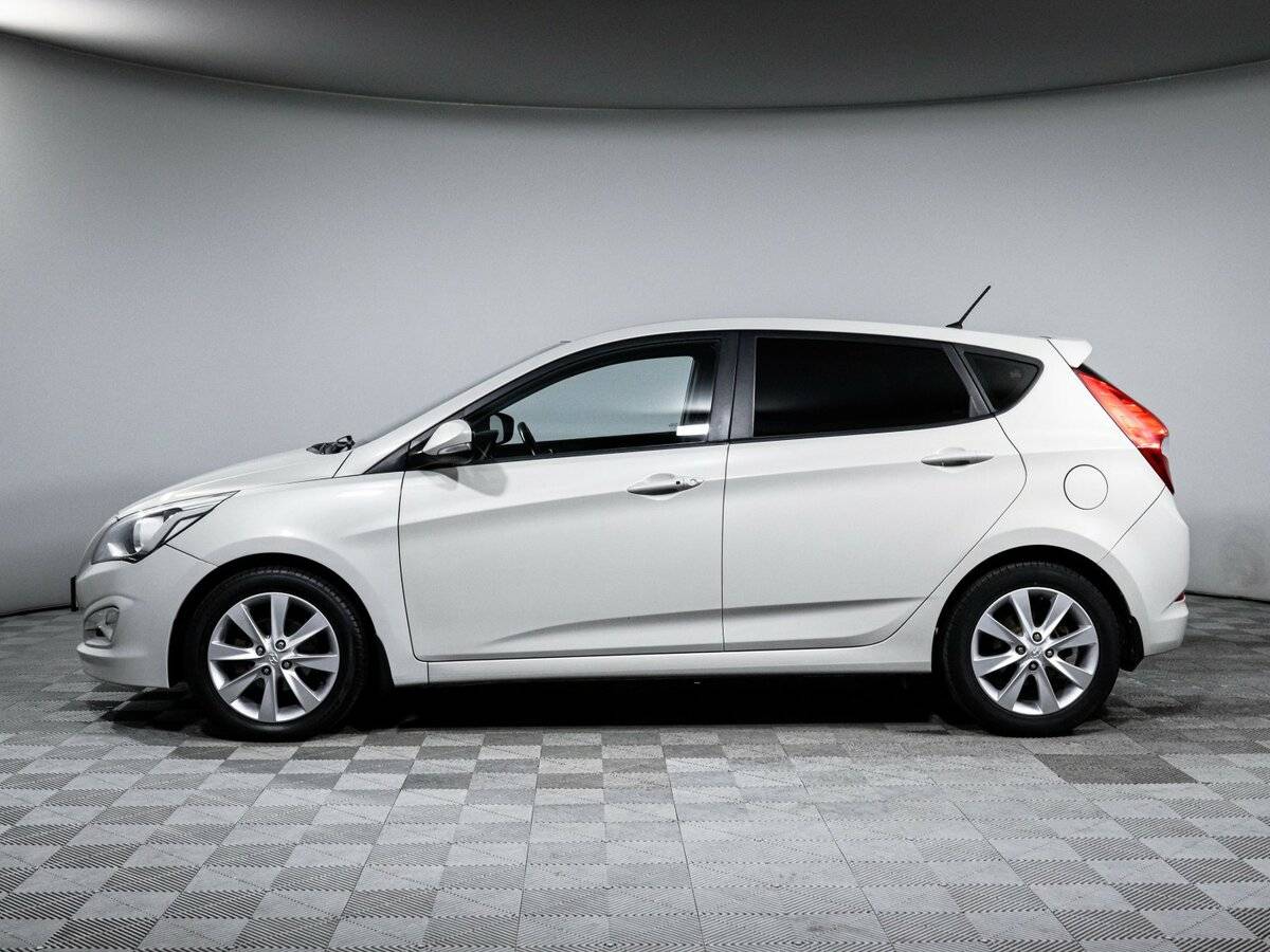 Купить Hyundai Solaris, 2015, 73 940 км, фото №7